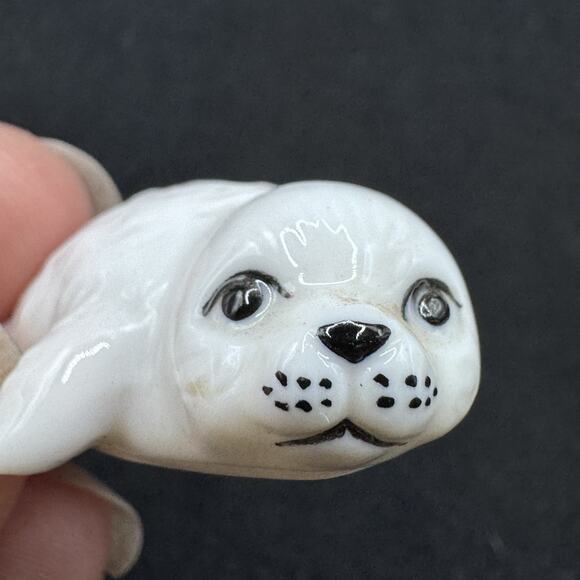 Vintage Baby Seal Miniature Figurine White - Picture 4 of 8